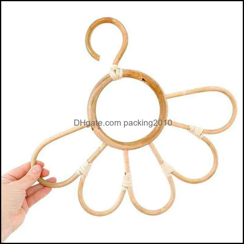 Rattan Wall Hooks Sun/Moon/Sunflower/Rainbow Kids Garments Organizer Rack Clothes Hat Hanging Hook Rattan Hanger Kids 220115