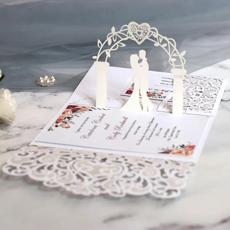 50pcs ليزر قطع دعوات الزفاف بطاقة 3D ثلاثي فولد الدانتيل القلب الأنيقة بطاقات تحية حفل الزفاف تزيين الديكور