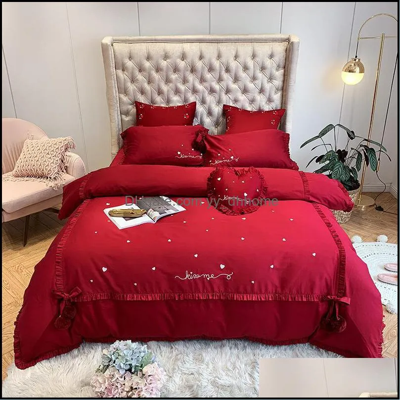 Red Cotton Satin KingSize Bedding Set Lovely Embroidery Ruffles Duvet Cover Bedcomforter Tassel Korean Princess Pink Bedding Set