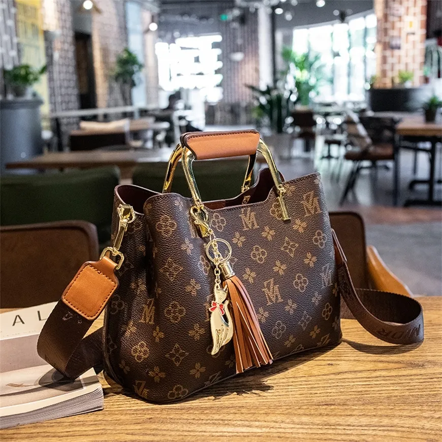 مصنع على الانترنت بيع قديم زهرة دلو سعة كبيرة جديد واحد الكتف رسول حقيبة اليد حقيبة المرأة