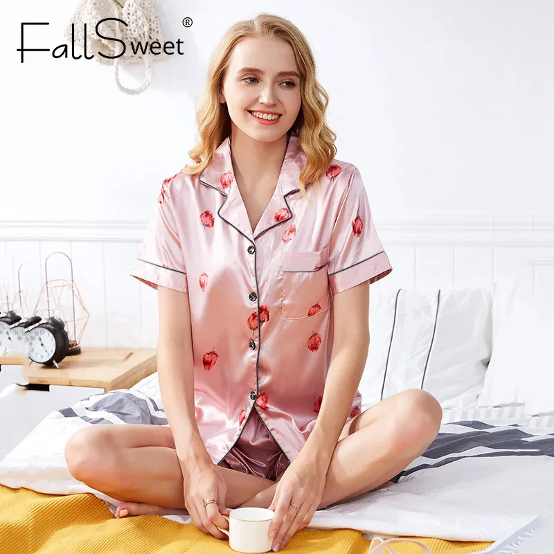 FallSweet femmes pyjamas ensemble soie manches courtes vêtements de nuit Stberry imprimé mignon vêtements de nuit X0526