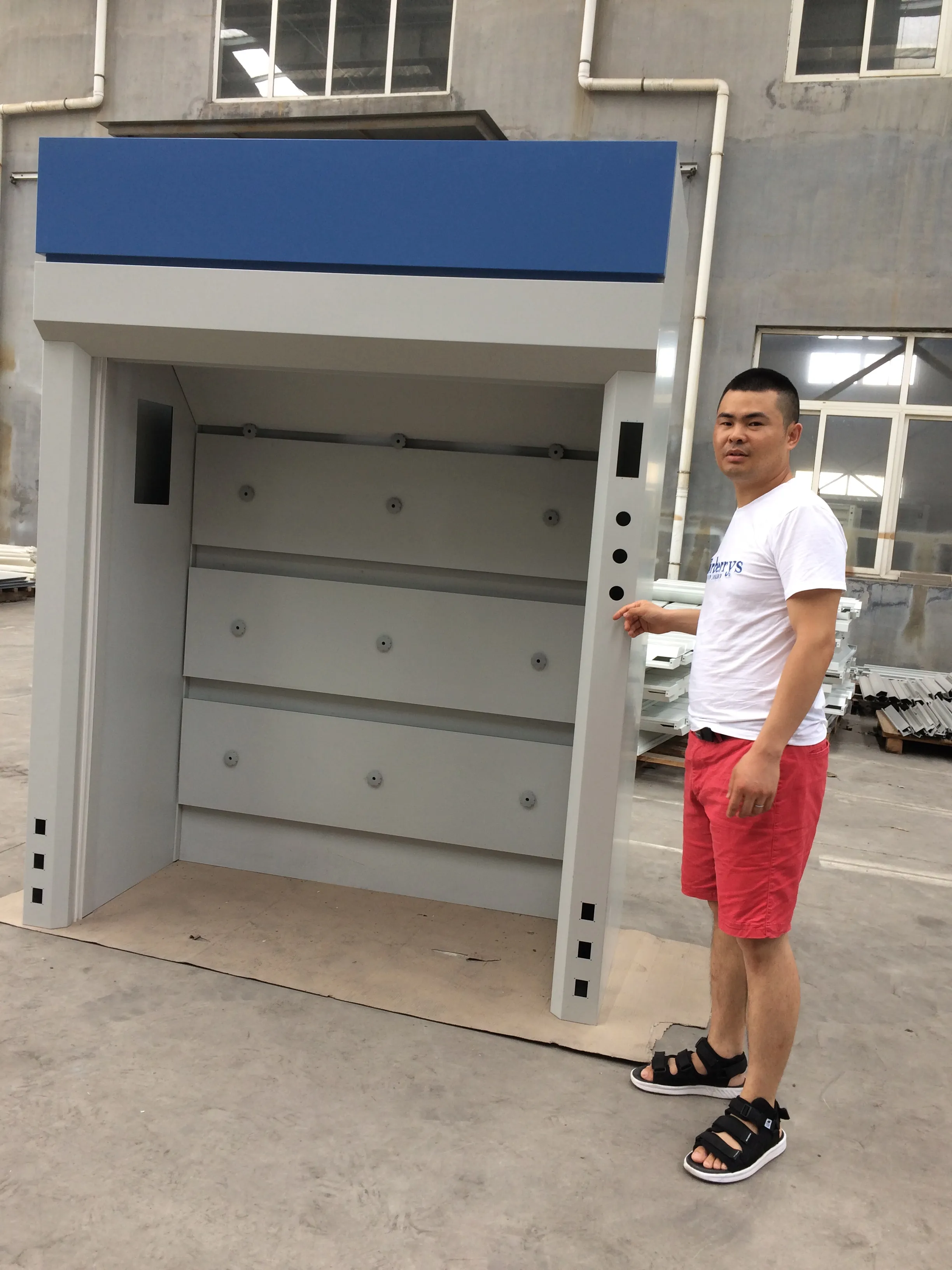 CE Certificated All Steel Walk-in Type Fuming Hood 6 Feet Floor Type Laboratory Fume Cupboard