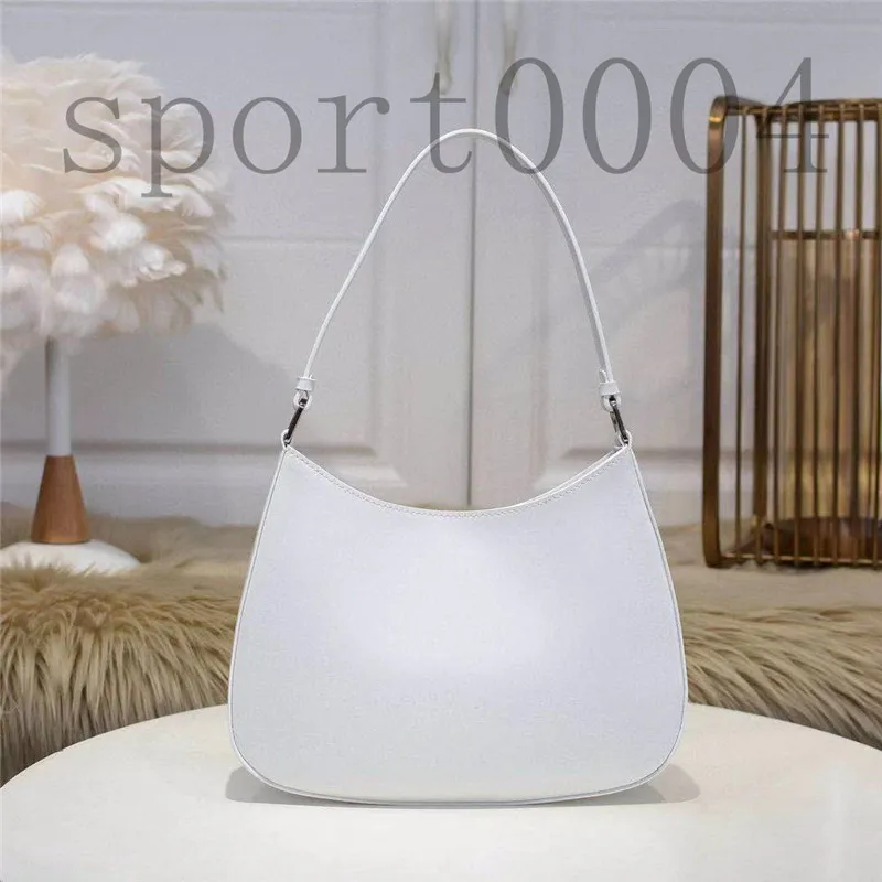 2021 Sacos de ombro simples Alta qualidade Crossbody Moda Bag Decoração em forma de coração Tarpaulin Nylon Handbag por atacado bolsas de compras