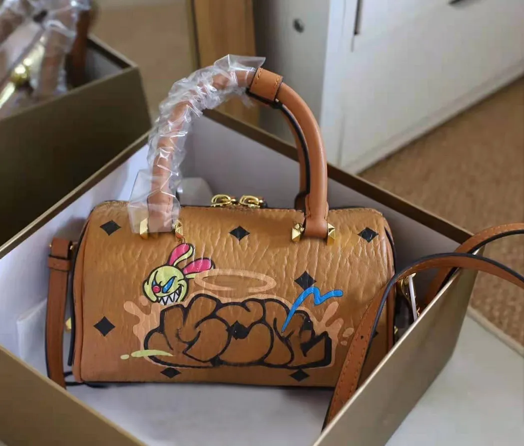 2021 sac à bandoulière en cuir graffiti de qualité supérieure pour femmes, fermeture à glissière YKK, sac Boston sérigraphié en métal cuivré de haute qualité 6213