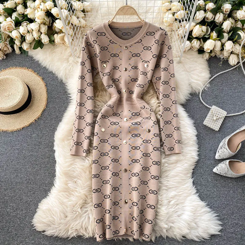 Knitted Sweater Dress Women's Autumn Winter New Fashion Retro Round Neck Jacquard Tight Package Hip Vestidos 210222