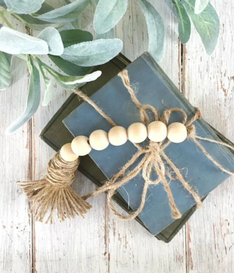 Natural Wooden Tassel Bead String Chain Hand Made Wood Farmhouse Decoration Beads with Tassel Hemp Rope Home Decor Wall Hanging M2175