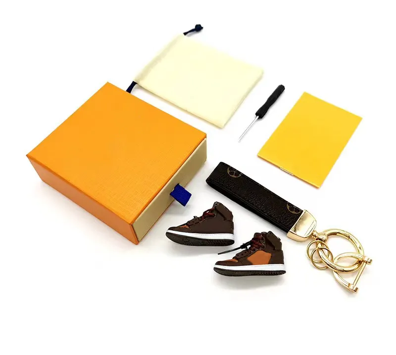 High Qualtiy Keychain Designers Key Chain Gift Men Women Car Bag Keychains with Box and Packaging