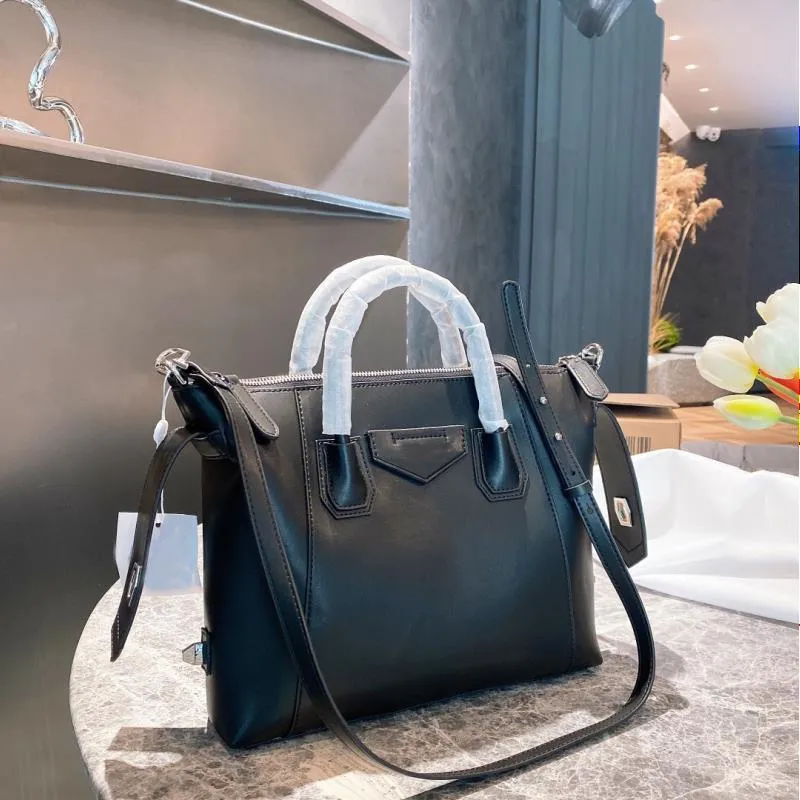Luxury Business Leather #105 Handväskor Bag väskor Tote Designer TRDHB Crossbody Messenger Women Shoulder Real Vukrn