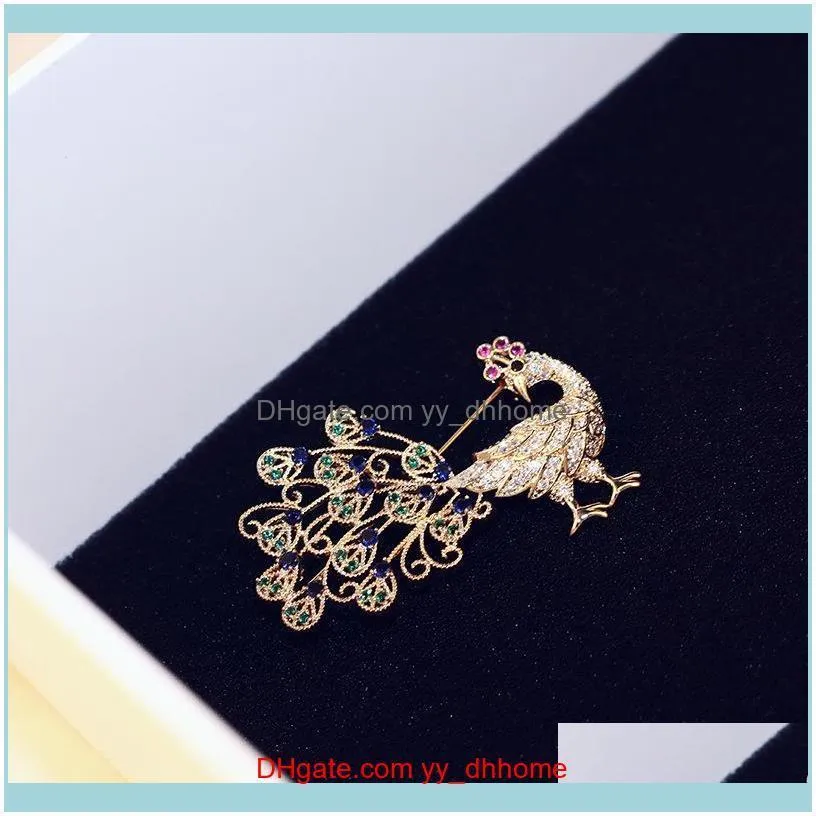 Fashion luxury peacock handmade inlaid zircon brooch fashion girl clothes accessories pin exquisite temperament female brooch gift