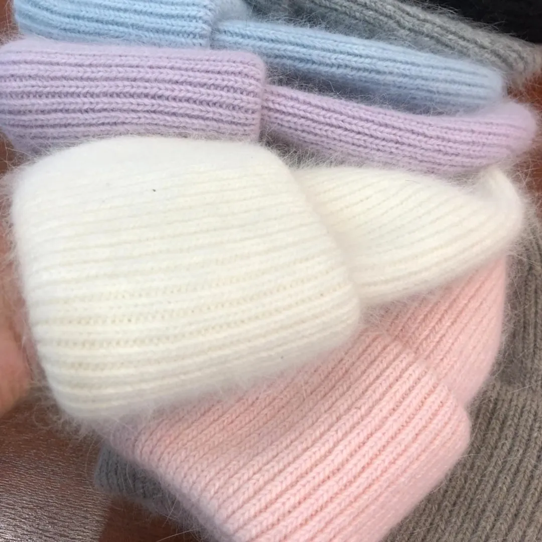여성을위한 겨울 모자 따뜻한 토끼 모피 머리 여성 모자 패션 솔리드 컬러 넓은 Skullie Beanies 휴가 모자 W-01246