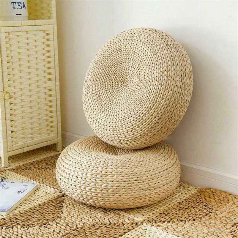 Natural Straw Floor Cushion Pouf Hand Woven Tatami Cushion Meditation Yoga Round Mat Chair Cushion Japanese-style Sitting Pad 211110