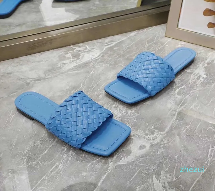 Designer Luxury Slippers Flat Noctilucent 2021 Summer Fashion Slide Men Women Sandals Rubber Sandal Jelly Shoes Flip Flops Outdoor Beach