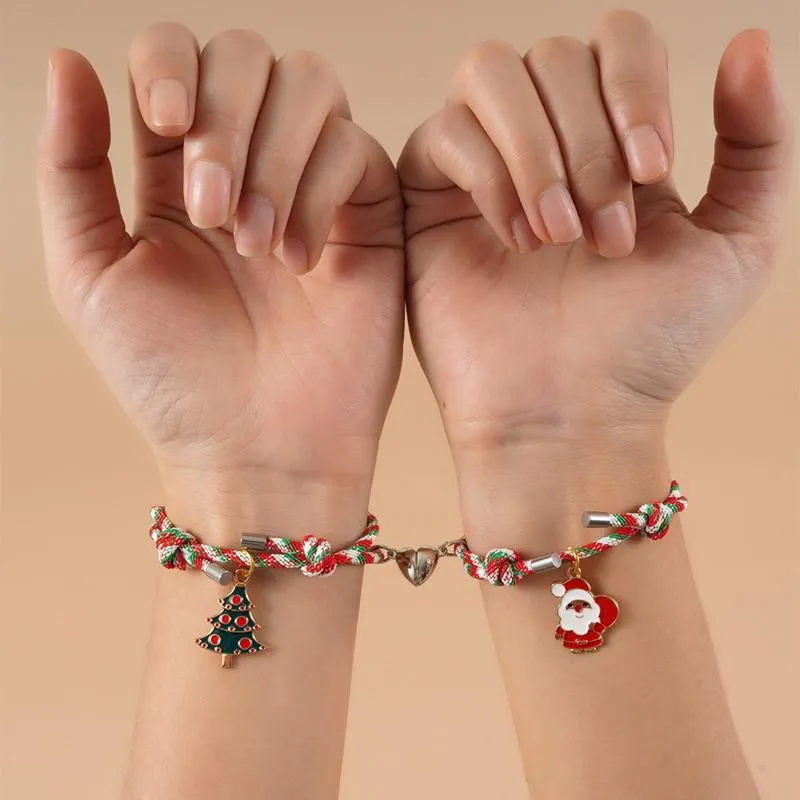 Charm Bracelets 2pcs Christmas Heart Magnetic Couples Bracelet Handmade Weave Satan Claus Snowman Magnet Rope Creative Gift