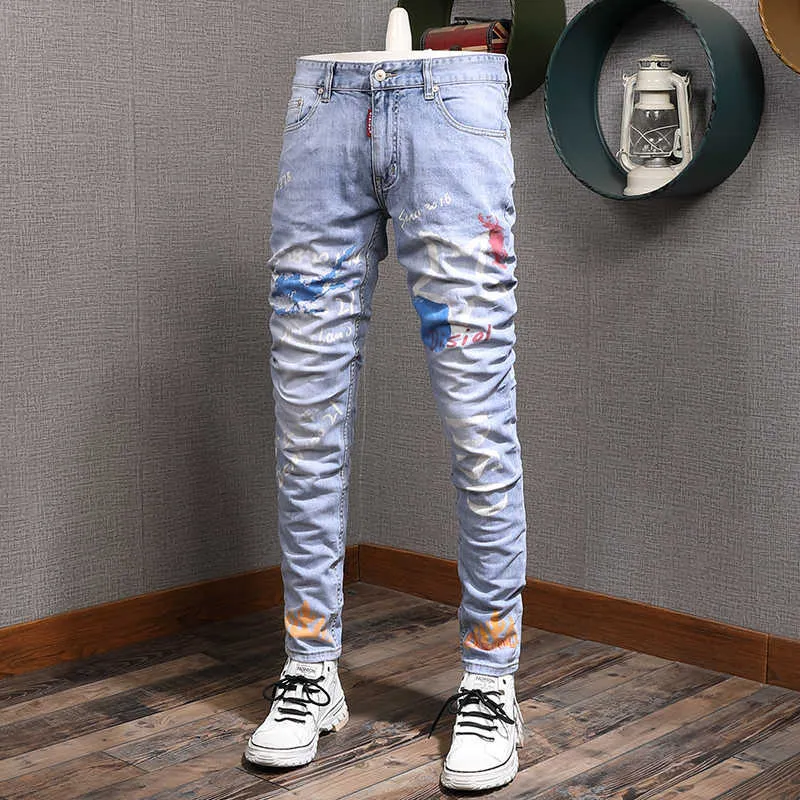 Moda Streetwear Mężczyźni Dżinsy Slim Fit Light Blue Elastyczna Bawełna Drukowana Designer Punk Style Hip Hop Denim Ołówek Spodnie Kecn