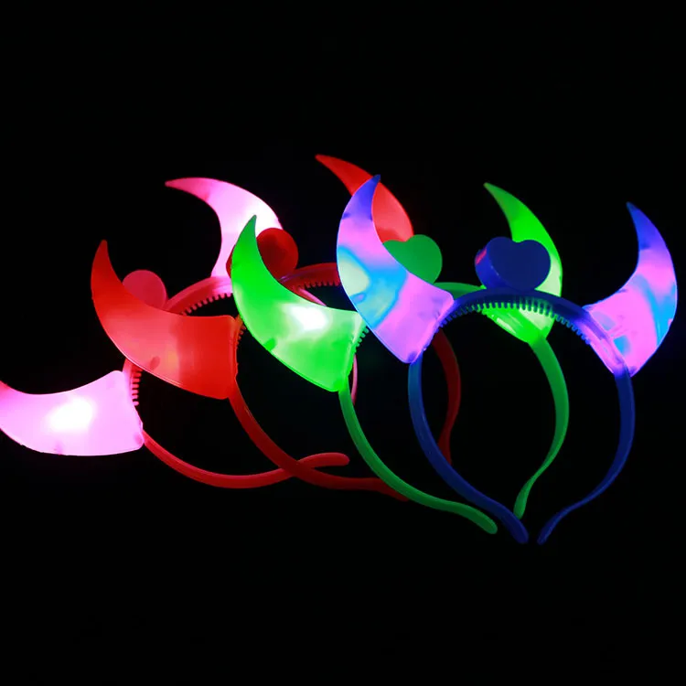 LED Light Up Horn Headband & Glow Sticks - Fun Rave Toy, Concert ...