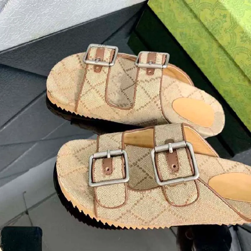 Tasarımcı Kürk Terlik Kadın Sandal Ayakkabı Lüks Ayakkabı Slayt Yaz Moda Geniş Düz Kaygan Terlik Rahat Sandalet Tutku 35-42