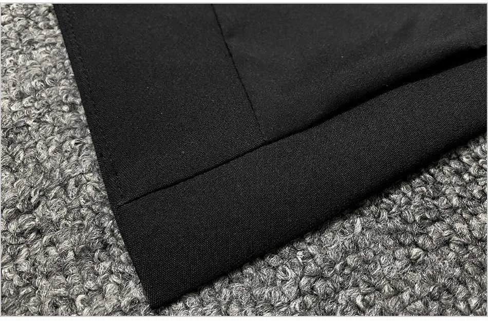 BLACK-DETAIL-4