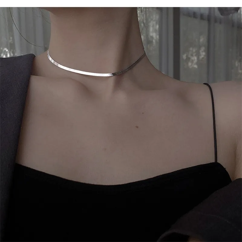 12 pçs / lote de moda cobra gargantilha garganta alta calidade metal colar de cadeia para mulheres
