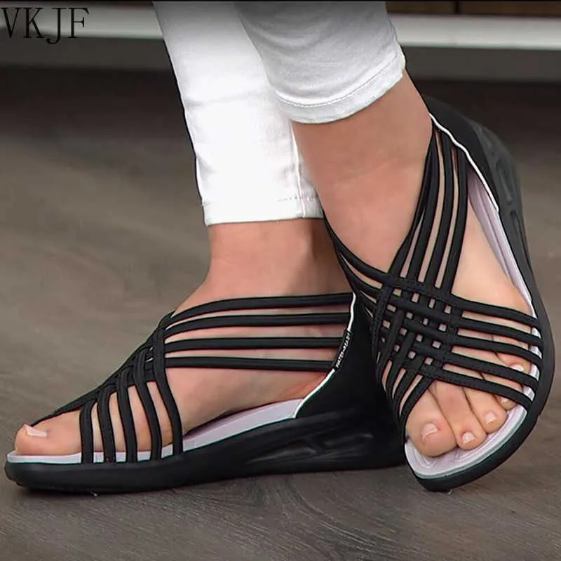 Sommar kvinnor sandaler ny blandad färg casual kilar damer skor peep toe glida på mode komfort kvinnlig sandalias zapatos mujer y0714