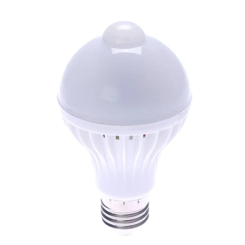 Noodlichten Sensorlamp 7W LED E27 BULB AUTO SMART PIR Infrarood Body met bewegingslicht