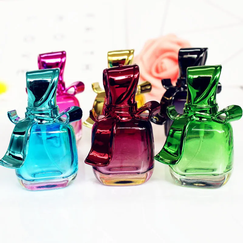15pc 15mlガラスの空の香水瓶スプレーアトマイザーの詰め替え可能なボトル香りのケース携帯用