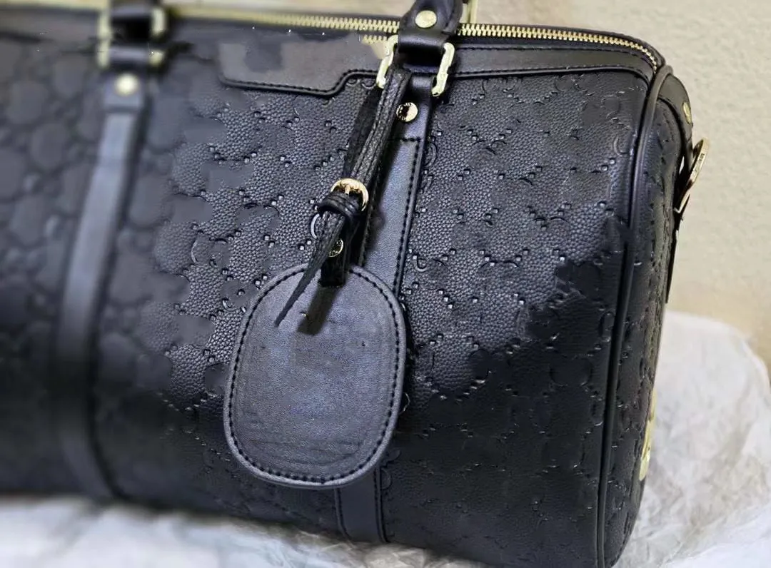 Women Messenger Travel bag Classic Style Fashion bags Shoulder Lady Totes handbags 30 cm Pillow