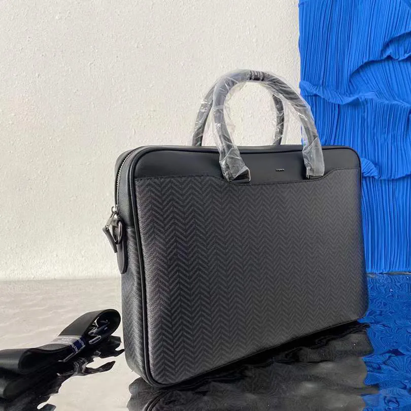 Мужские портфели Дизайнерские сумки через плечо Сумка через плечо Офисные портфели для ноутбуков для мужчин Сумка для деловых поездок высококачественные кожаные сумки стиль хороший хороший