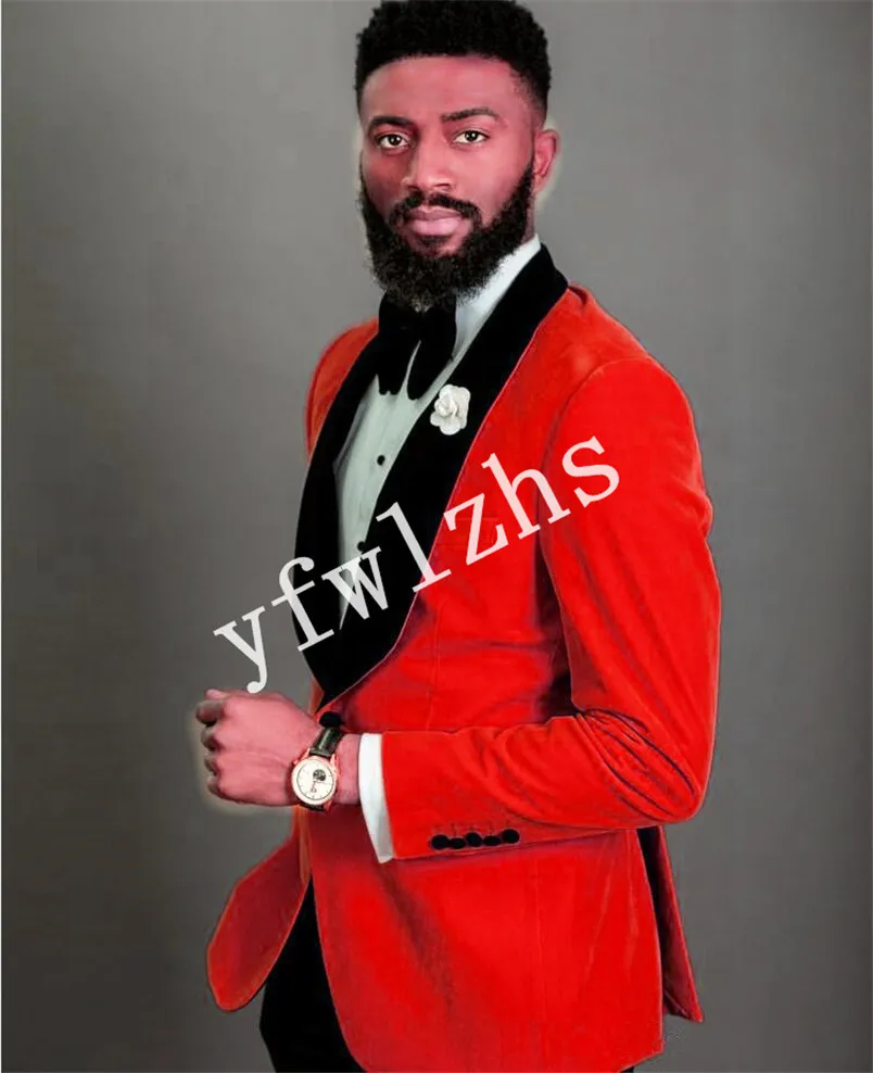 Bonito Velvete Groomsmen Shawl Lapel noivo TuxeDos Homem Suits Casamento / Prom / Jantar Homem Blazer (Jacket + Calças + Gravata) K592
