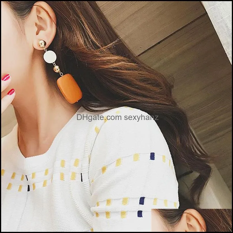 Retro geometric wooden earrings simple temperament long wood personality earrings tide women 225 T2