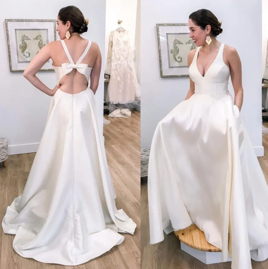 Basit Satin Düğün Gelin Elbiseleri Elbise V Boyun Çapraz Kayışları İçi Boş Arka Yay Süpürme Tren Bir Çizgi Plajı Vestido De Novia Özel Yapım 403 403