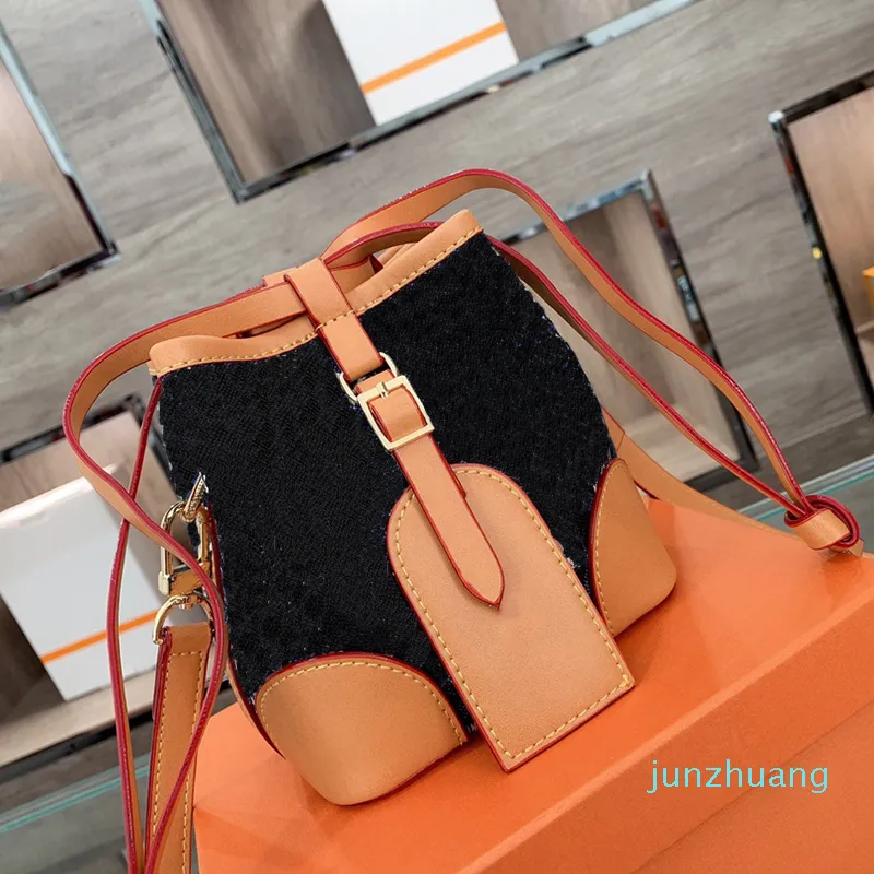 Ontwerper- Mini Vrouwen Handtassen Crossbody Bag Schoudertassen Nieuwe eenvoudige Emmer Tas Mode All-match Western Style