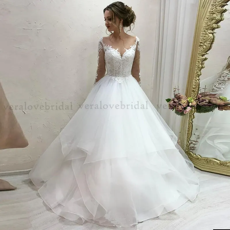 2021 Vestiti da Spasa Uma linha Beach Vestidos de noiva de verão BOHO Botão de vestido Back Appliques Tule Wedding Wasses Plus Size