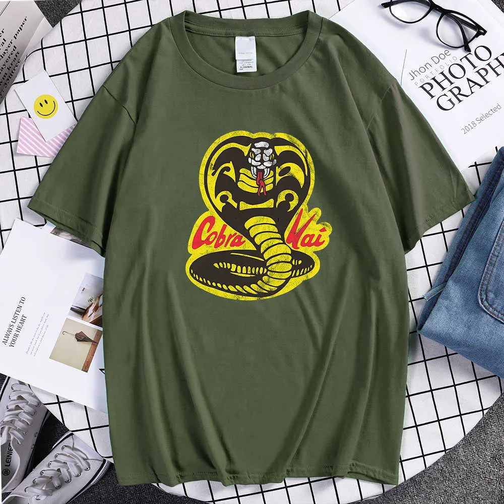 Футболка Cobra Kai Мужская футболка Рубашки для каратэ Брендовые летние топы для ТВ-шоу Футболки Футболки с короткими рукавами Футболка Уличная одежда Топ X0621317w