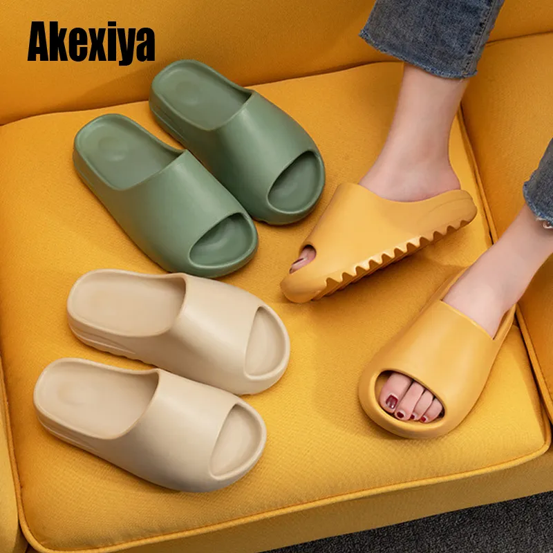 Lovers 2021 thick soled summer indoor slippers, bathroom home fashion simple platform soft soled super soft men's and women's sandals