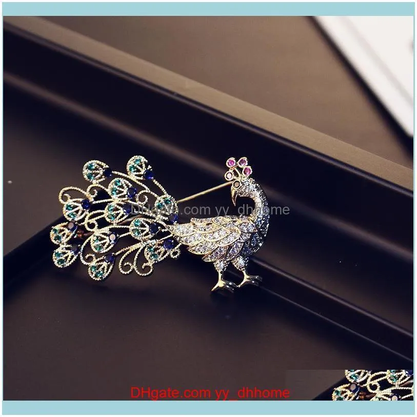 Fashion luxury peacock handmade inlaid zircon brooch fashion girl clothes accessories pin exquisite temperament female brooch gift