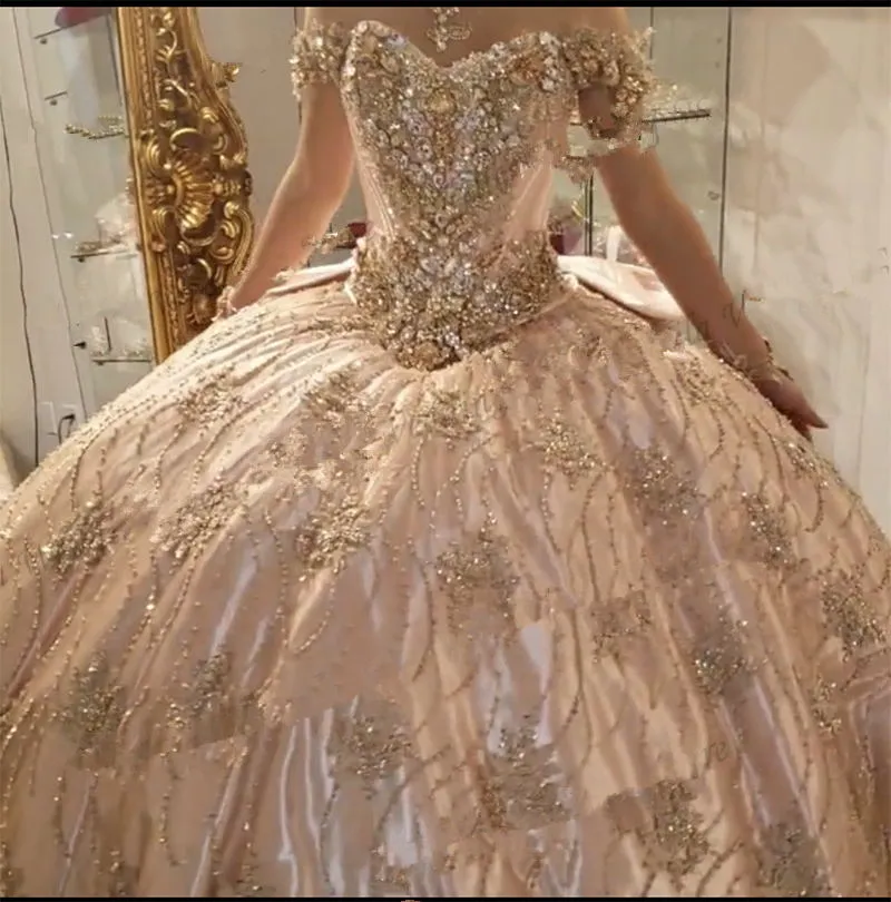 Erröten rosa Quinceanera-Kleider für 15 Jahre, Kristallperlen, süßes 16-Kleid, Applikation, Schleife, langes Ballkleid, Ballkleider