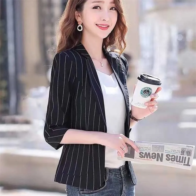 Frühling Sommer Damenjacke Schwarz Weiß Gestreifte Mode Jacken Anzug Dreiviertelhülse Single Button Weiblicher Mantel 211122