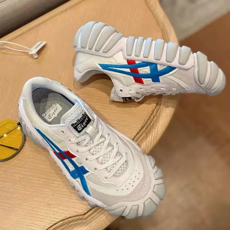 Le Scarpe Sportive Casual Da Uomo E Da Donna Derivano Da