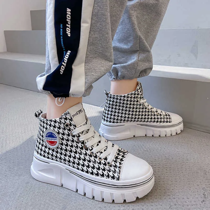2021 Dames Canvas Sneakers Flat Shoes Vulcanized Casual High-Top Fashion Shoes Leopard Print White All-Match Student Sneakers Y0907