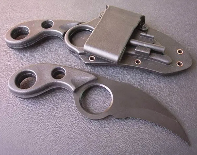 Karambit 440C lame dentelée noire de qualité supérieure, manche en plastique ABS, couteaux à griffes à lame fixe, couteau tactique avec Kydex