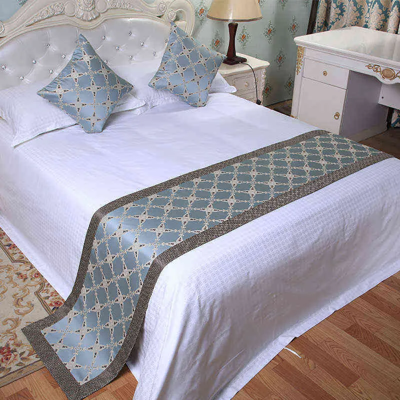 Veemi European Luxury Style Bed Table Runner Broderad Rhombic Blue Bedding Bed Flag Handduk Hem El Bröllop Dekorationer 211117