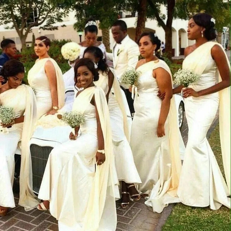 Vestidos de dama de honor de sirena de color amarillo claro, vestido de fiesta con tren de barrido de un hombro, vestidos de invitados de boda de talla grande