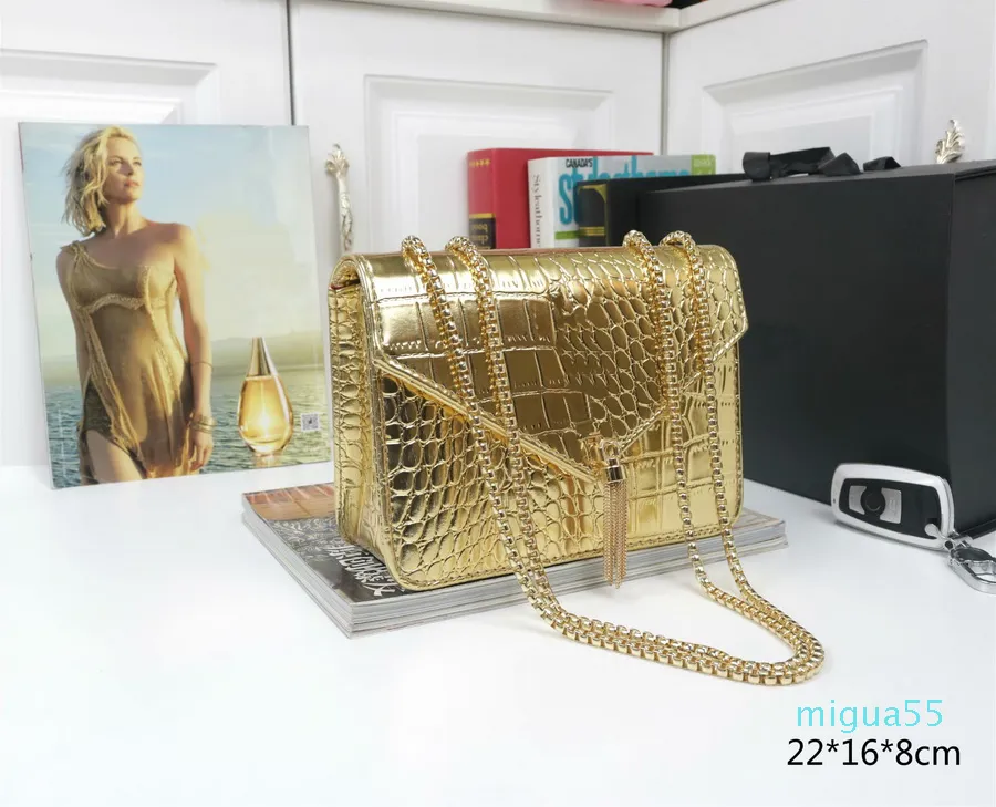 Designväska plånbok kvinnor handväskor crossbody sooho väska disco axel väska guld fransade messenger väskor handväska 22 cm