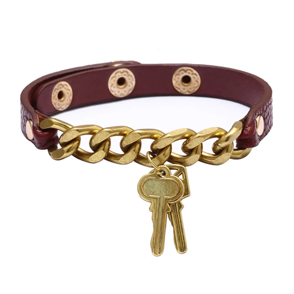 Nieuwe trendy handgemaakte zwart bruin lederen link armbanden 24cm lange legering ketting armband te koop