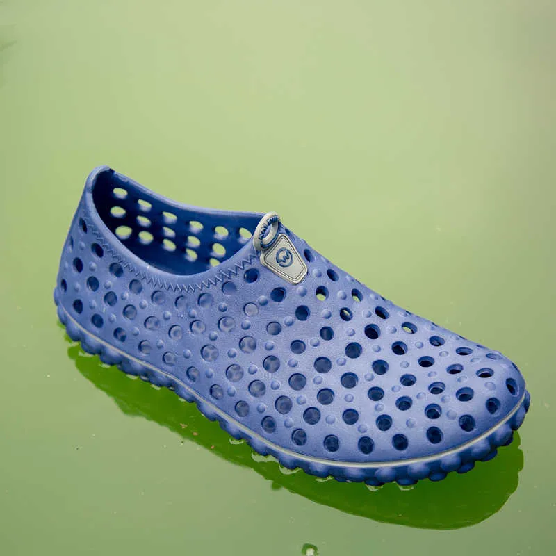 Breathable Beach Outdoor Aqua Shoes Summer Men's EVA Hole Quick-Drying Wading Water Slipper Sandals Garden Mules Light Shoe Y0714