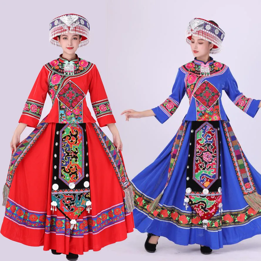 Costume elegante Hmong Abbigliamento tradizionale cinese Abbigliamento da ricamo in stile etnico Miao per le donne, abbigliamento da scena di danza popolare classica