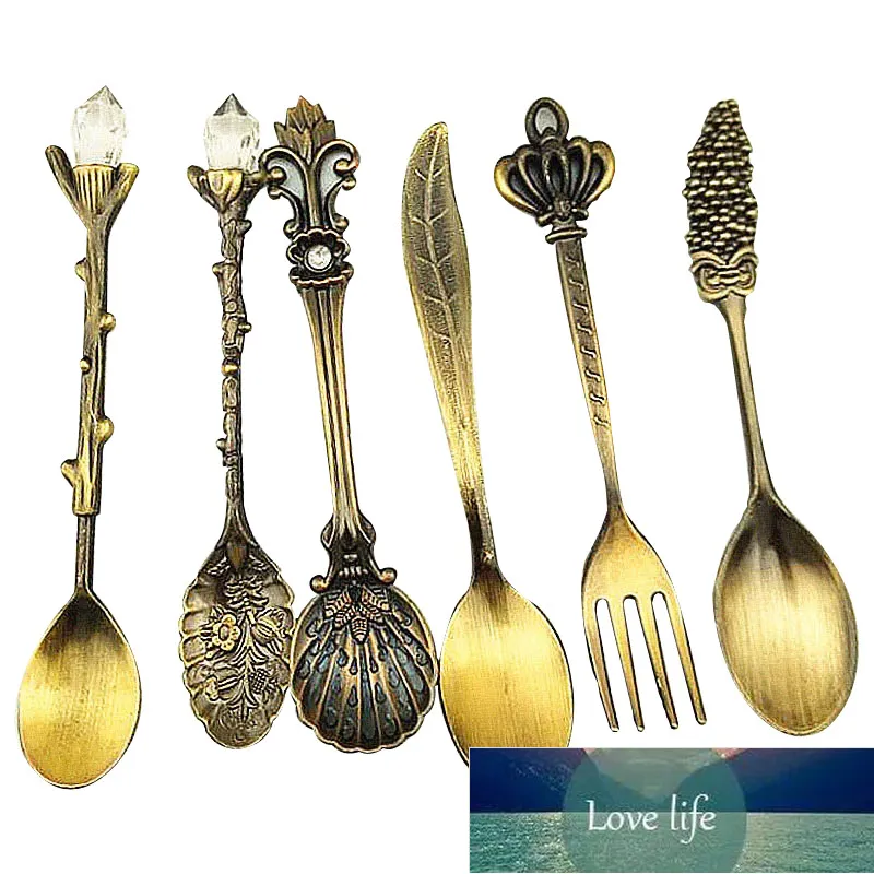 UPORS 6Pcs Zinc Alloy Dinnerware Set European Retro Court Tableware Vintage Royal Dinner Bronze Carved Teaspoon and Fork