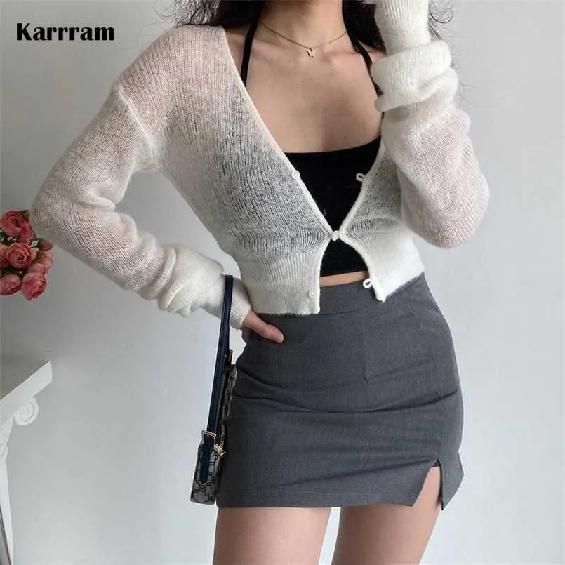 Karrram Sexy durchsichtige abgeschnittene Strickjacke Frauen dünne aushöhlen gestrickte Strickjacken Langarm V-Ausschnitt Pullover Crop Tops Koreanisch 211103