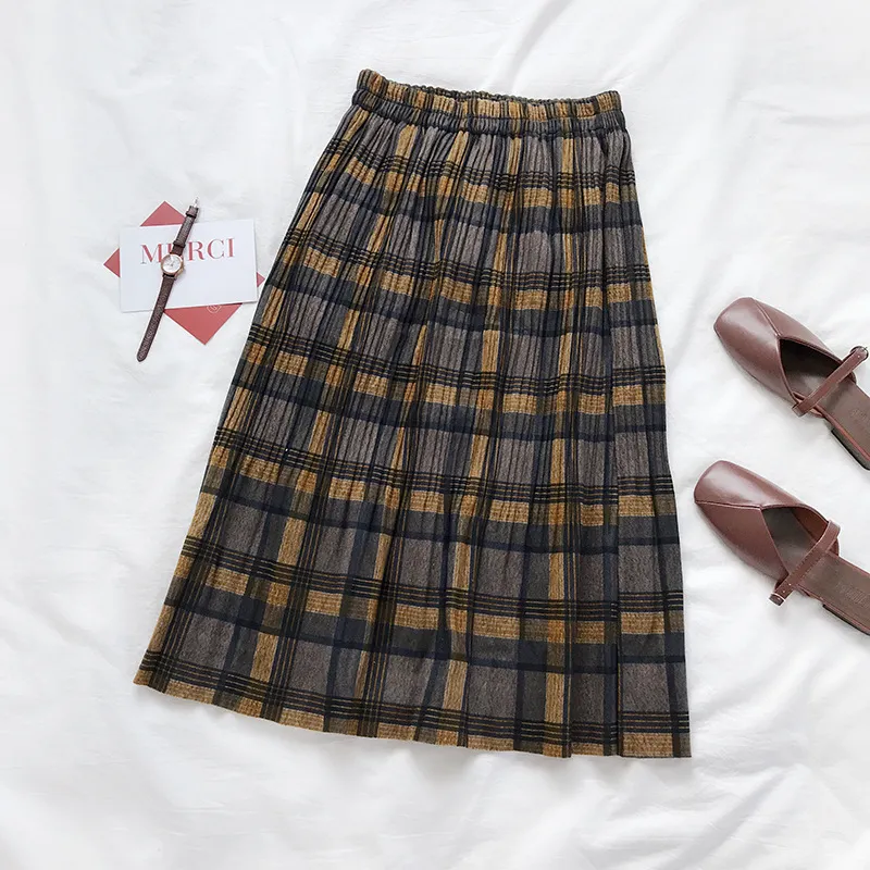 韓国商品/TREEMINGBIRD Marble Rivet Pleated Skirt Marble Rivet Pleated Skirt [ Black ] - TREEMINGBIRD