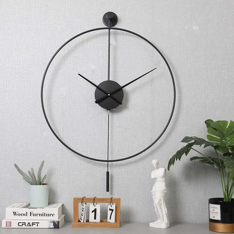 Zegary ścienne Nordic Ins prosty kreatywny zegar hiszpański styl kutego żelaza metalowy stół restauracja sypialnia pojedynczy pierścień